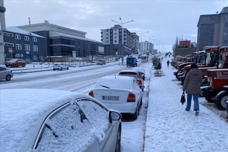 Ardahan'da eğitime kar engeli