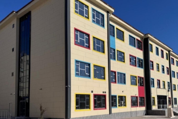 Depremlerden etkilenen Şanlıurfa'ya 145 yeni eğitim yuv...