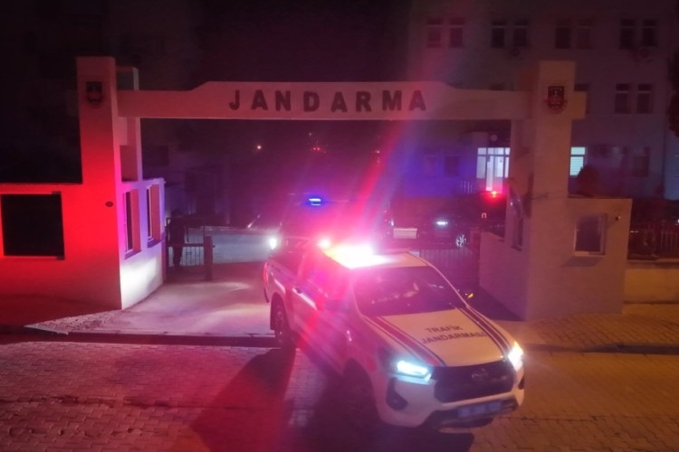 İzmir'de tarımsal kalkınma kooperatiflerine operasyon: 13 g&ouml;zaltı