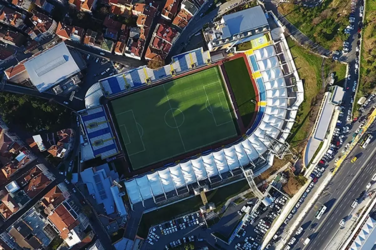 Süper Lig ekibi satıldı! Yeni başkanla ilgili bomba Fenerbahçe detayı