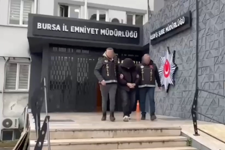 Bursa'da firarilere şafak operasyonu! Tek tek yakalandılar...