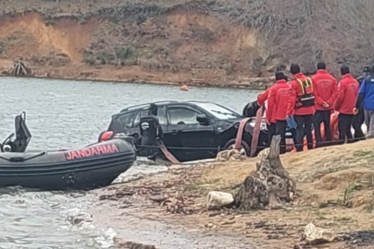 Bursalı ekipler seferber olmuştu: Cansız bedeni gölette bulunan Elif'in ölüm nedeni belli oldu