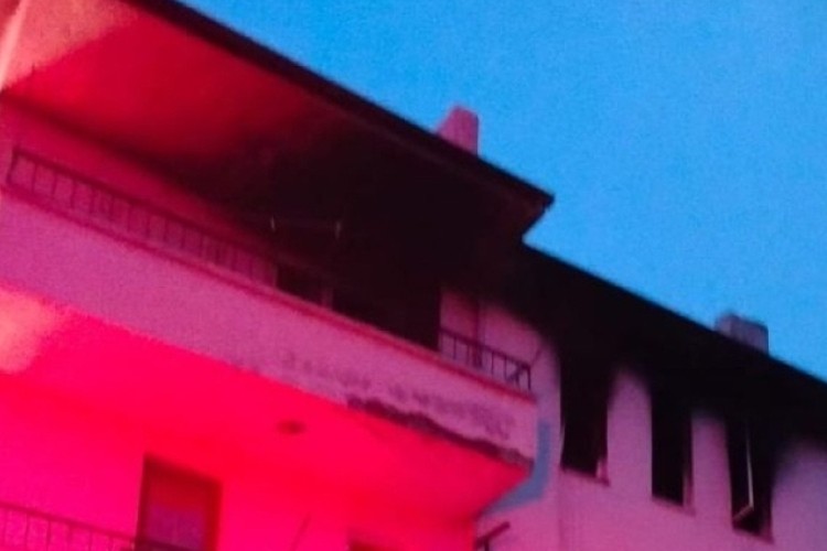 Başkent'te korkun&ccedil; yangın! Dışarı &ccedil;ıkamayan adam...