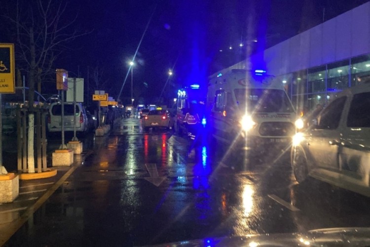 Zehirlenen 8 g&uuml;venlik g&ouml;revlisi hastaneye kaldırıldı