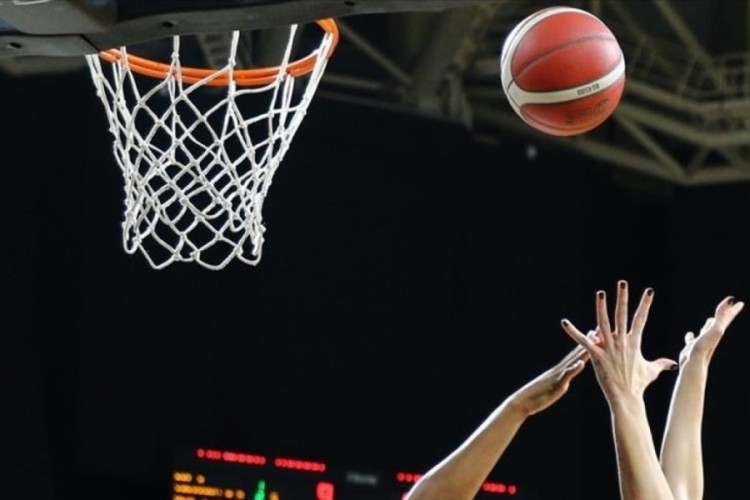 Halkbank Kadınlar Basketbol Süper Ligi'nde derbi heyecanı