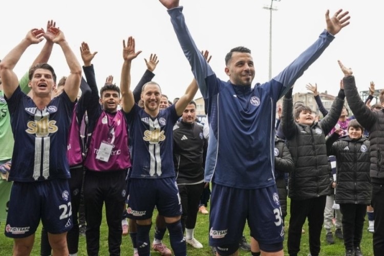 Sivasspor'u yendiler çılgınlar gibi sevindiler