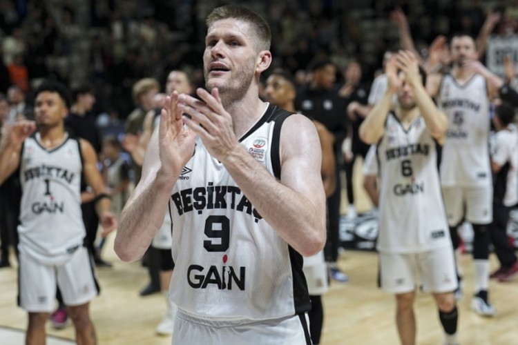 Beşiktaş, Erokspor'u 20 sayı farkla yendi 