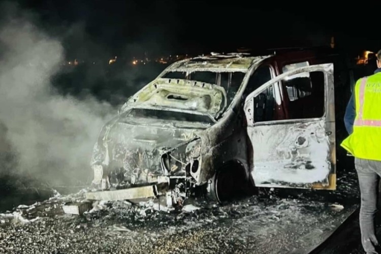 Bursa'da seyir halindeyken küle döndü!