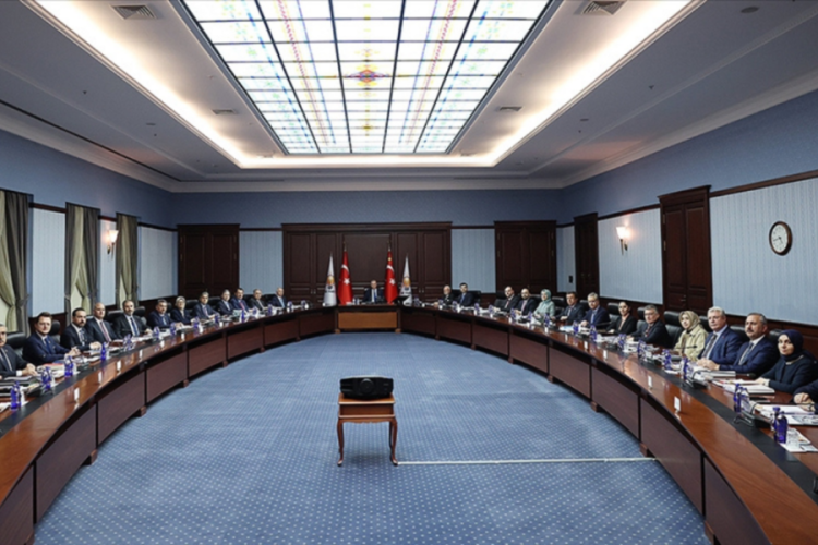AK Parti MYK toplandı: İşte masadaki konular