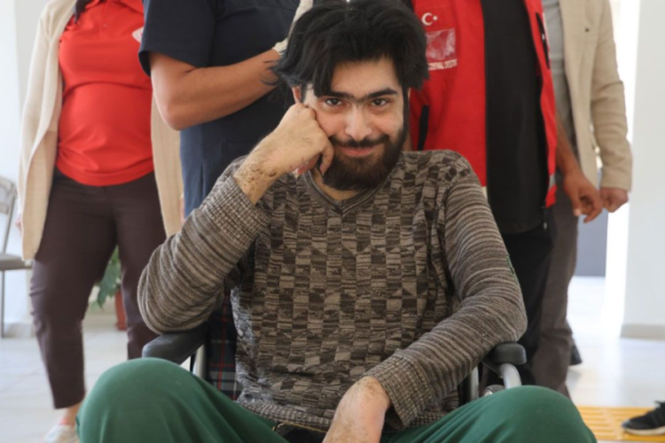 6 Şubat depremleri sonrası depresyona girmişti! İşte Barış'ın son hali...