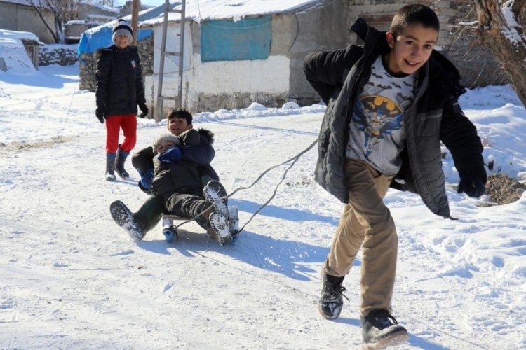 2 ilde eğitime kar tatili
