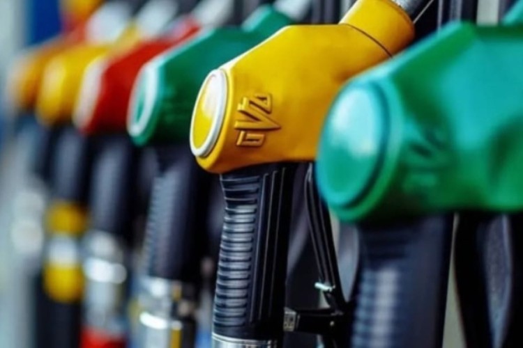 Sürücülere kötü haber! Akaryakıta büyük zam geliyor