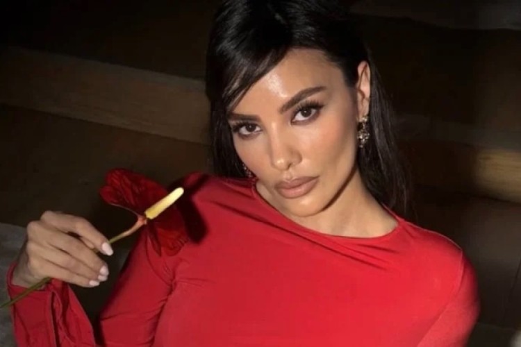 Oyuncu Hazal Filiz Küçükköse'den yeni kararlar