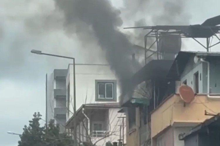 Adana'da ev yangını