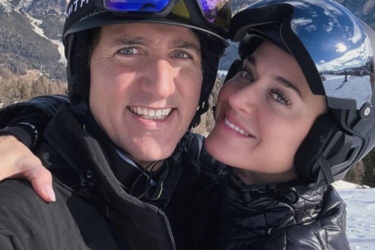  Katy Perry: Aşk devrim olsun 