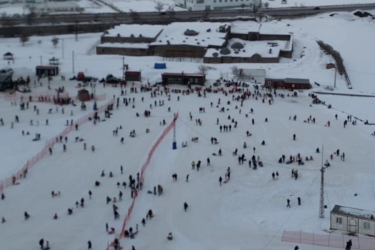 Kayak tesislerindeki yoğunluk havadan görüntülendi