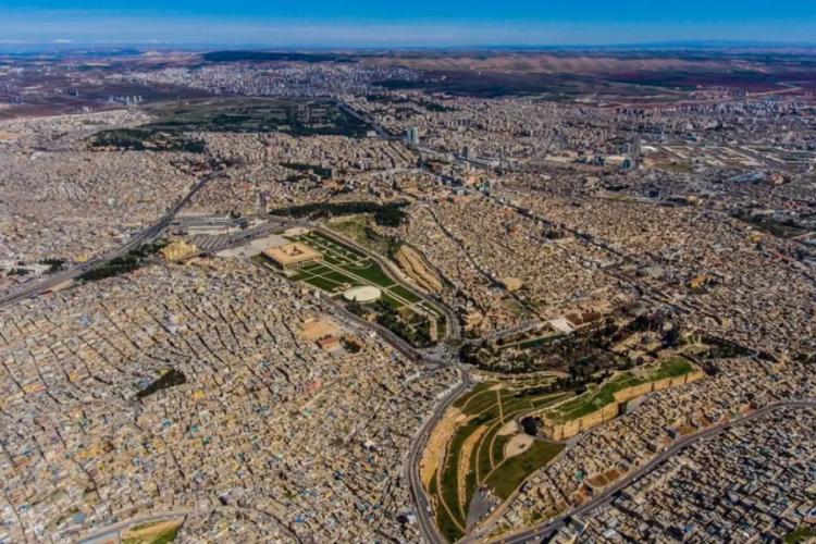 Bir şehir 13 ile bedel: Kentin yarısı kaçak elektrik kullanıyor! 