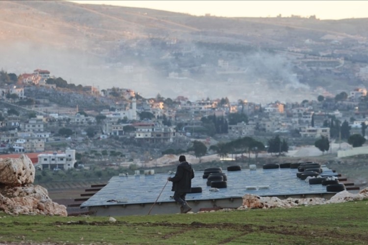 İsrail saldırıları ve ablukası, Lübnan'ın güneyinde ekonomik çöküşü ve göç baskısını artırıyor