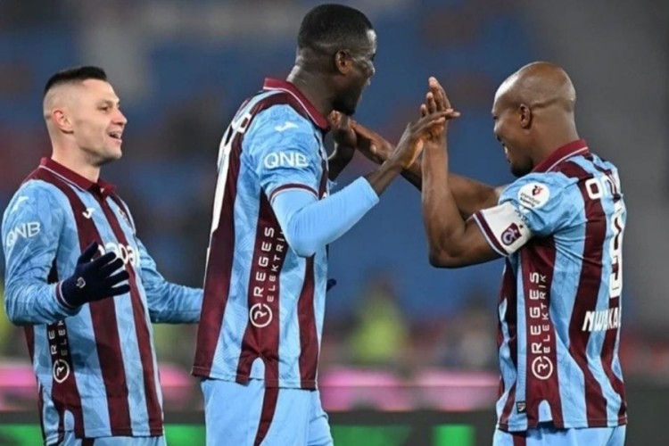 Trabzonspor'a Fenerbahçe maçı öncesi kötü haber 