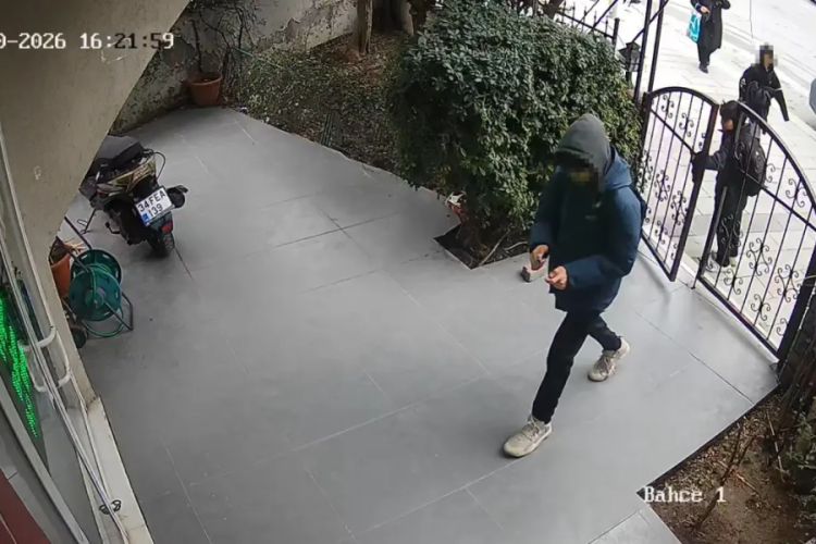 Torpili ateşleyip veteriner kliniğine saldırdılar!