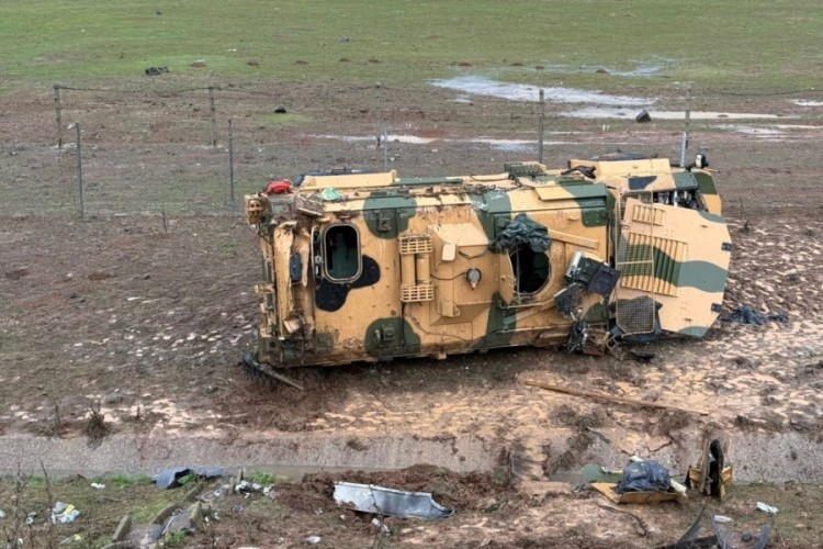 Askeri araç kaza yaptı! Çok sayıda asker yaralandı