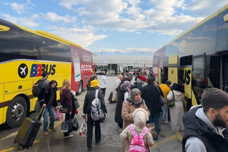 Bursa Şehirlerarası Otobüs Terminali'nde umre hareketliliği! 