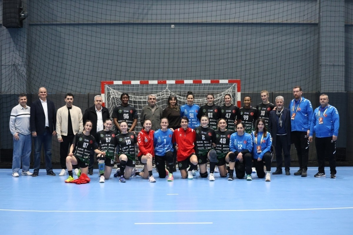 Bursa Büyükşehir Belediyespor sezonu zirvede tamamladı