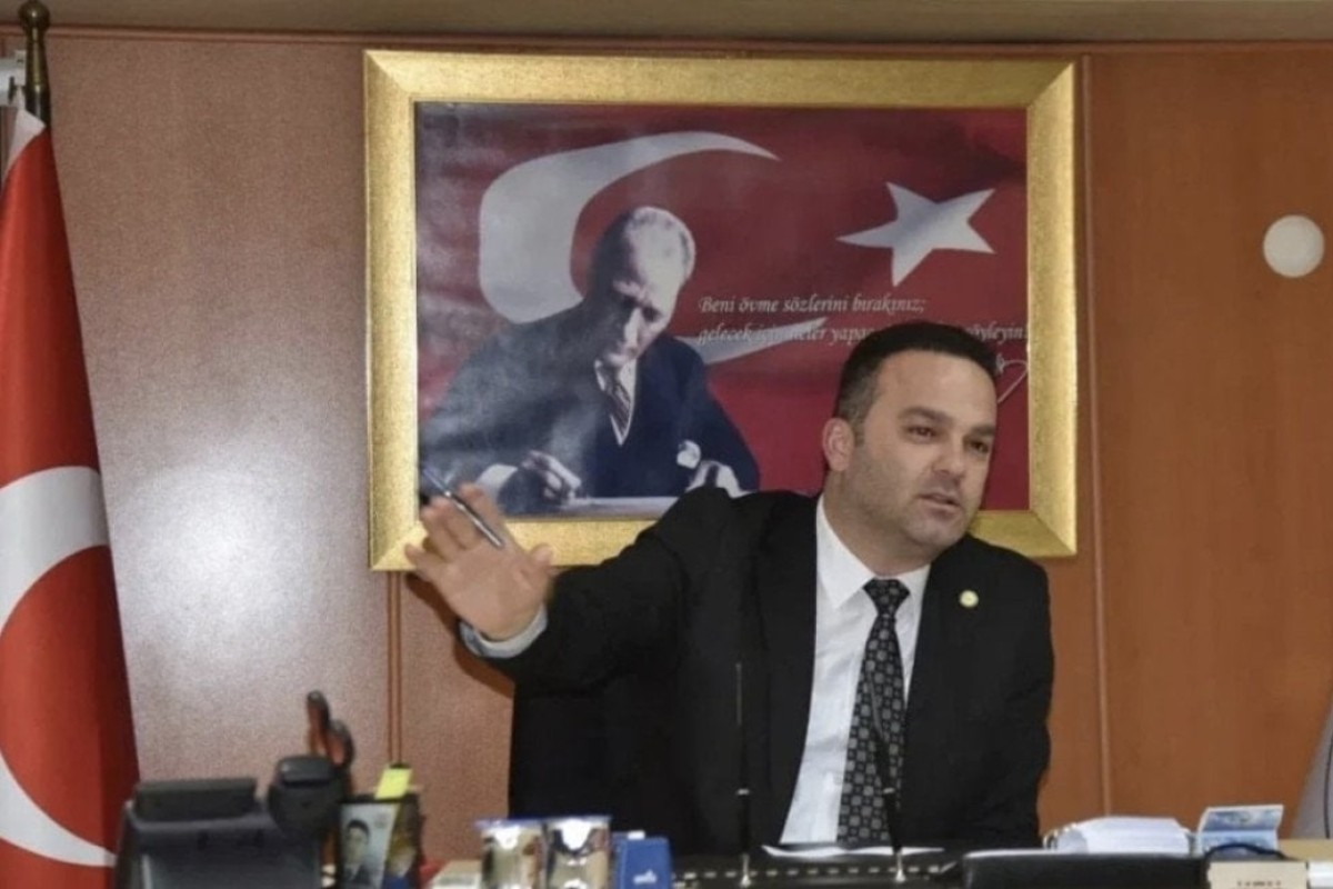 CHP'li Hasbi Dede görevden uzaklaştırıldı!