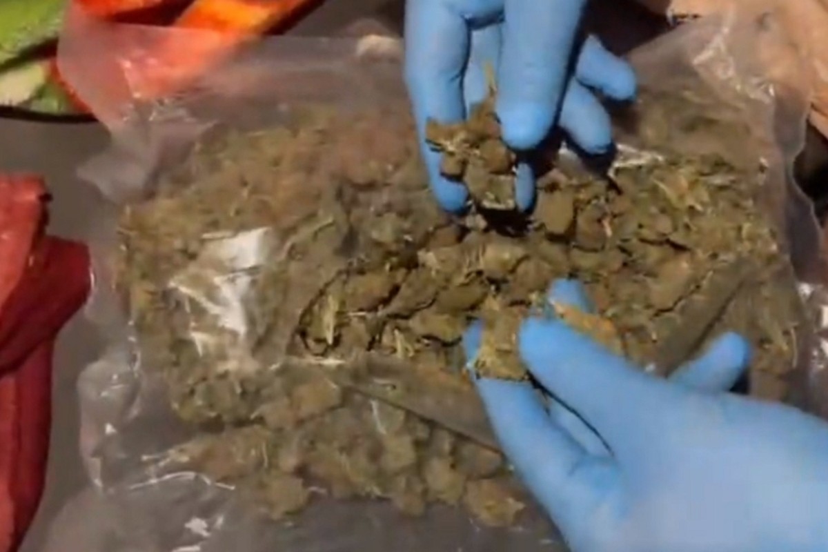 Tırın yatak kısmından 5 kilo uyuşturucu çıktı