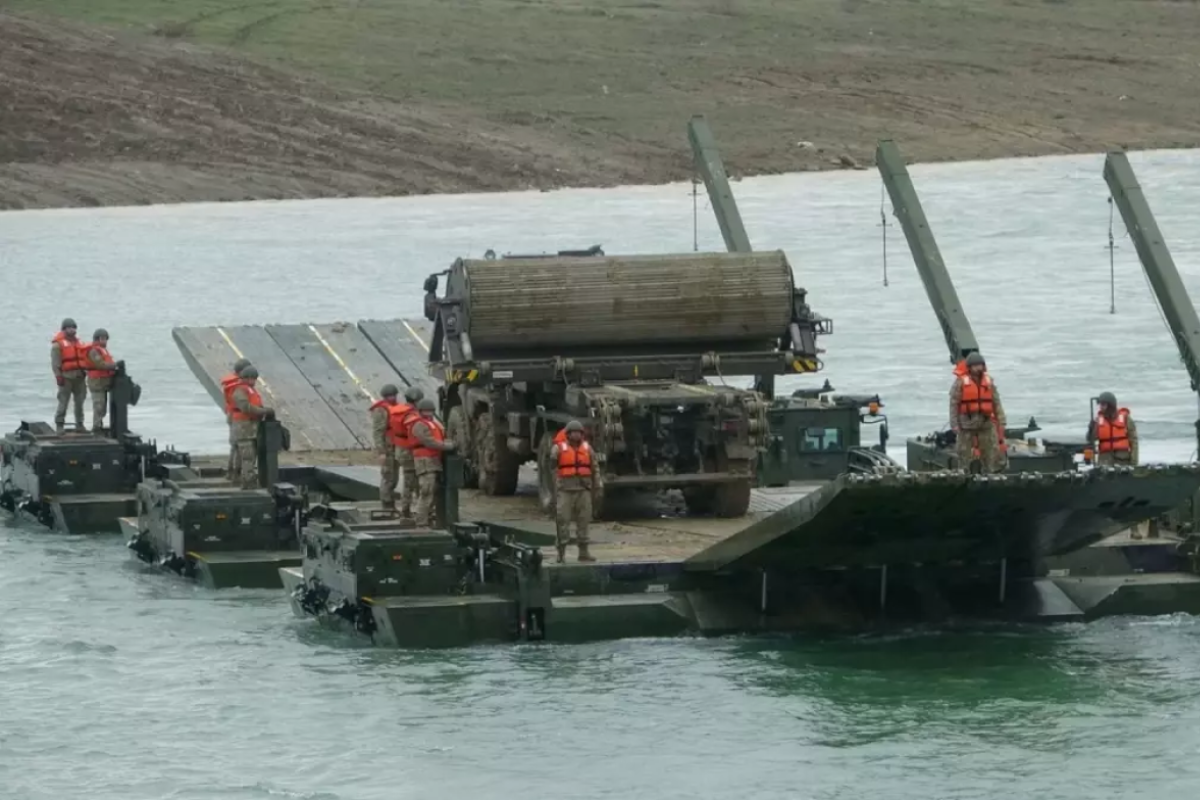 Çanakkale'de 'Durgun Sulardan Geçiş Eğitimi' gerçekleştirildi