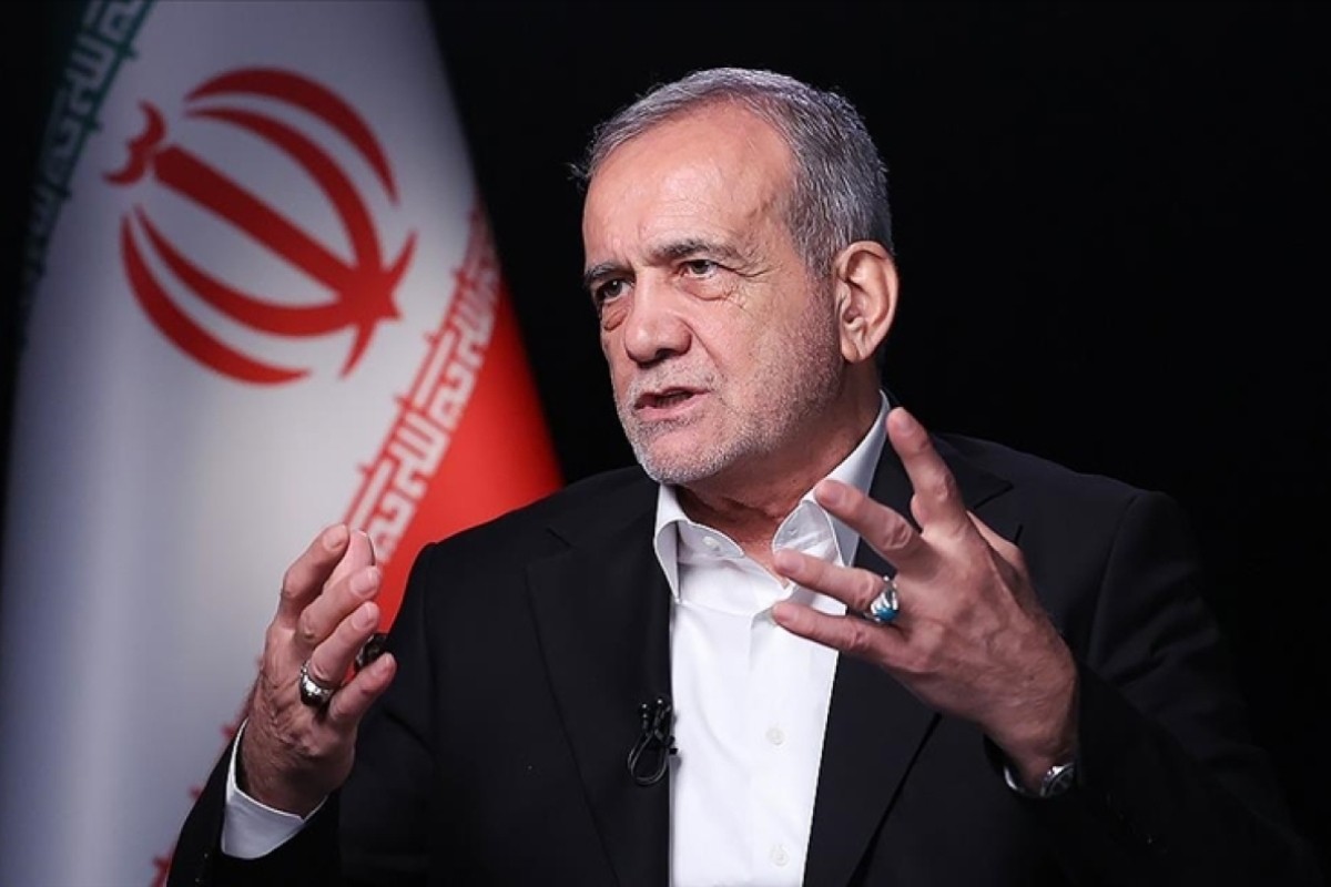 İran Cumhurbaşkanı Pezeşkiyan, ülkedeki internet yasaklarını eleştirdi
