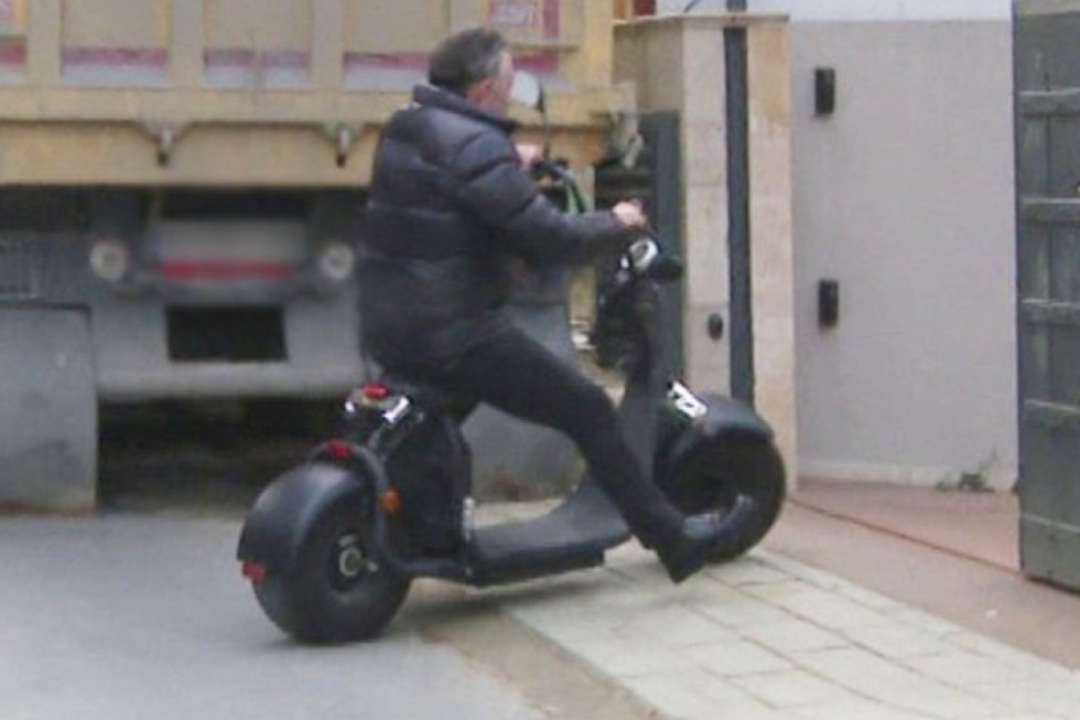 Cem Yılmaz, can güvenliğini hiçe saydı