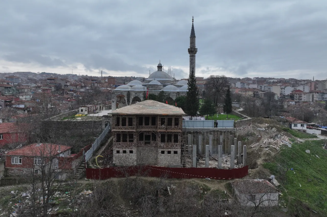 Edirne'de tarihi Muradiye Mevlevihanesi yeniden inşa ediliyor