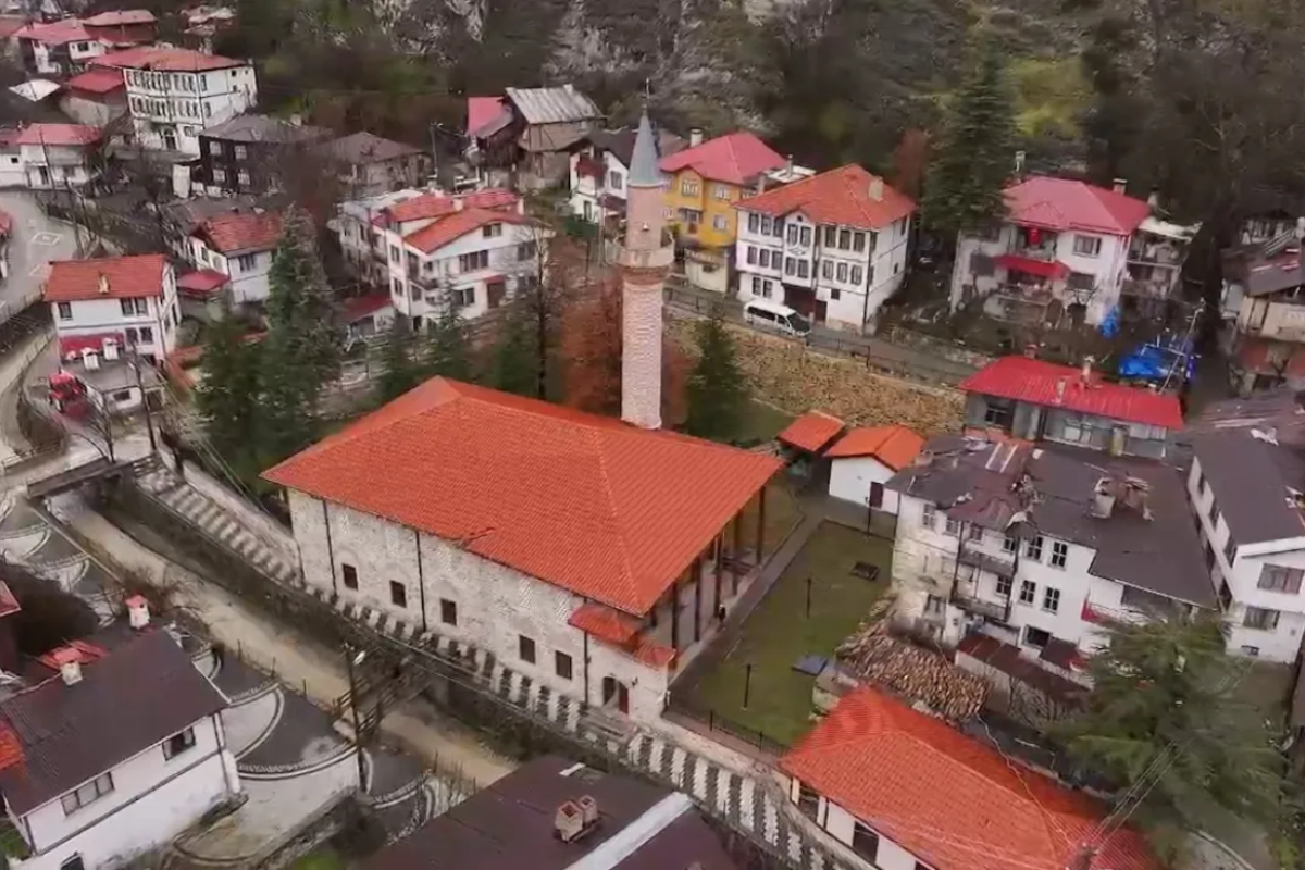 Osmanlı'dan g&uuml;n&uuml;m&uuml;ze: 5 Asırlık Kanuni Sultan S&uuml;leyman Camisi zamana meydan okuyor