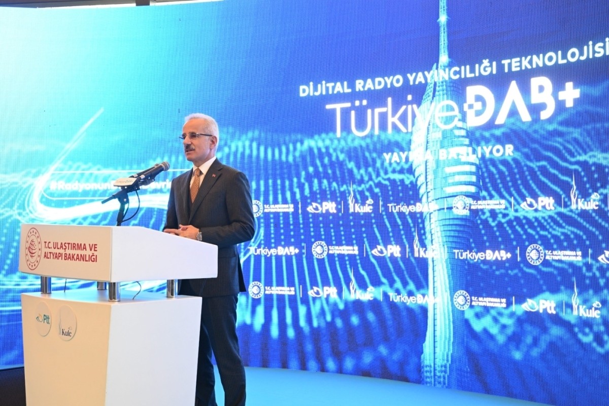 Bakan Uraloğlu: DAB+ ile İstanbul'a 448 yeni radyo frekansı kazandırdık