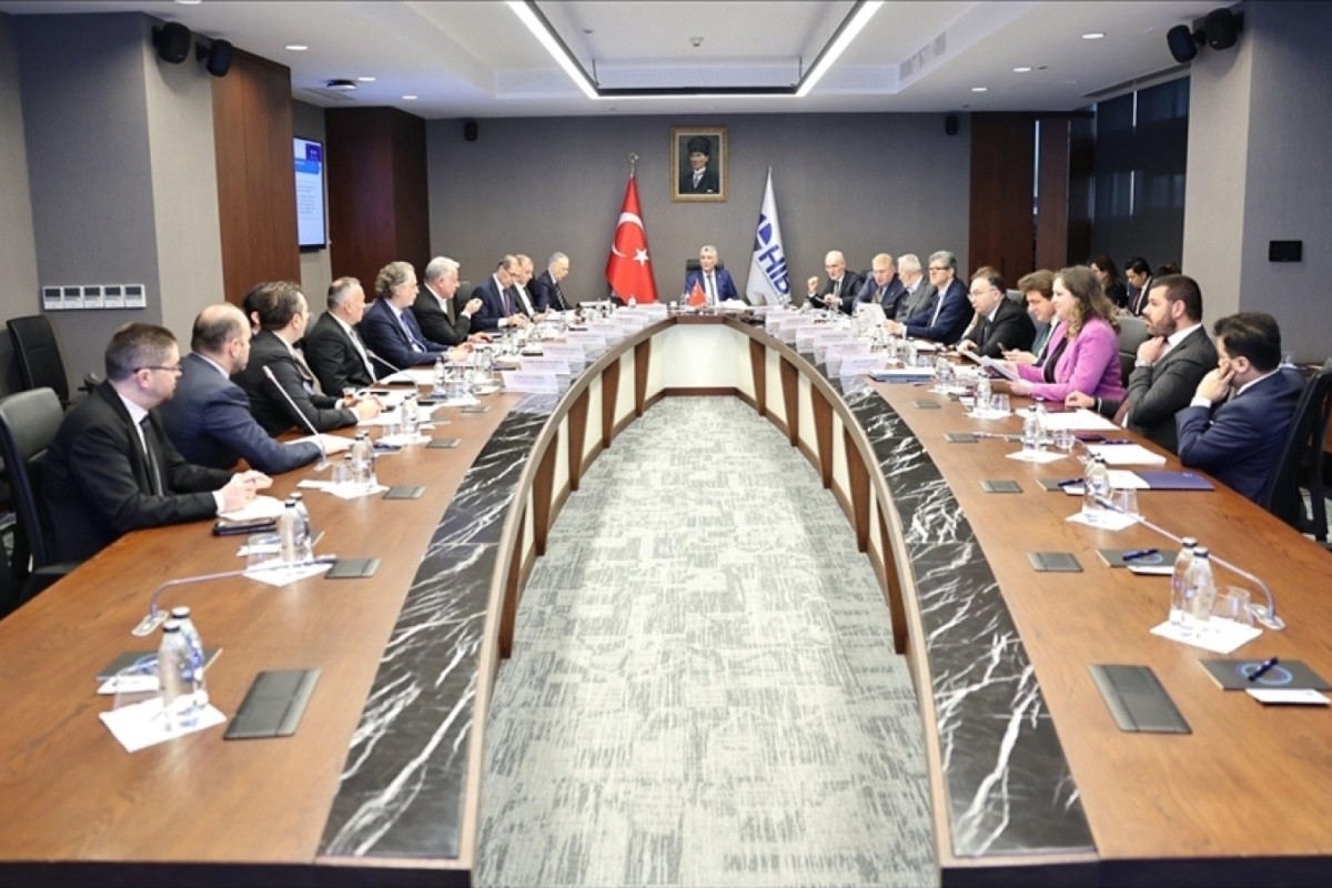 Bakan Bolat "Hizmet Sektörleri Komite Buluşmaları"na katıldı