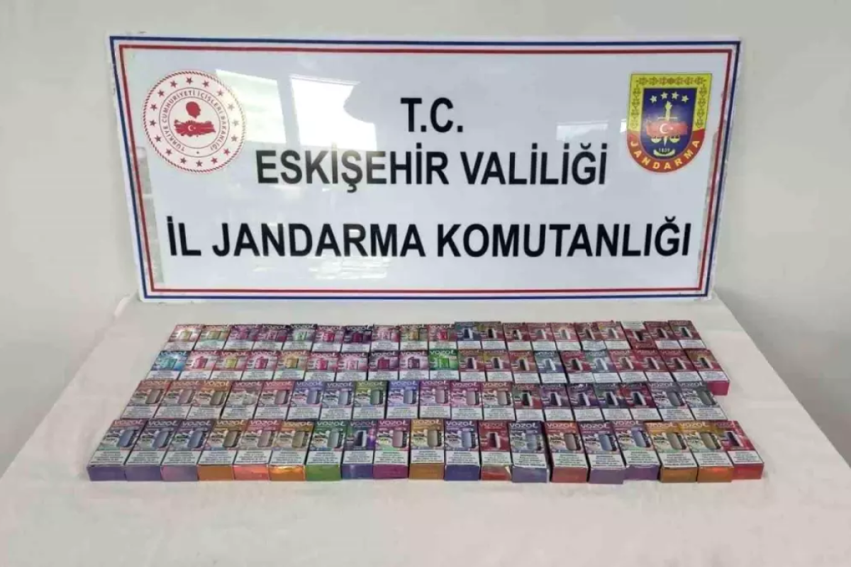 Faturasız elektronik sigara ve parfüm satışına yönelik operasyon