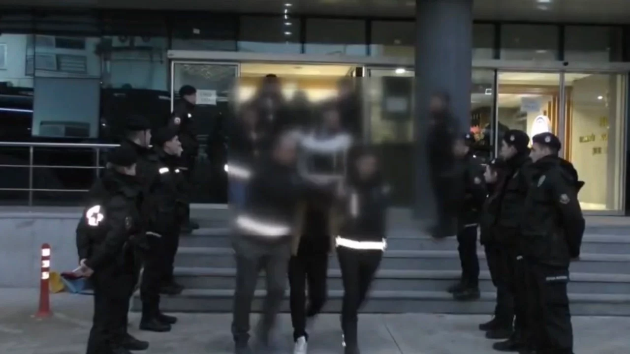 Bursa merkezli operasyonda zehir tacirlerine darbe! Çok sayıda tutuklama var...