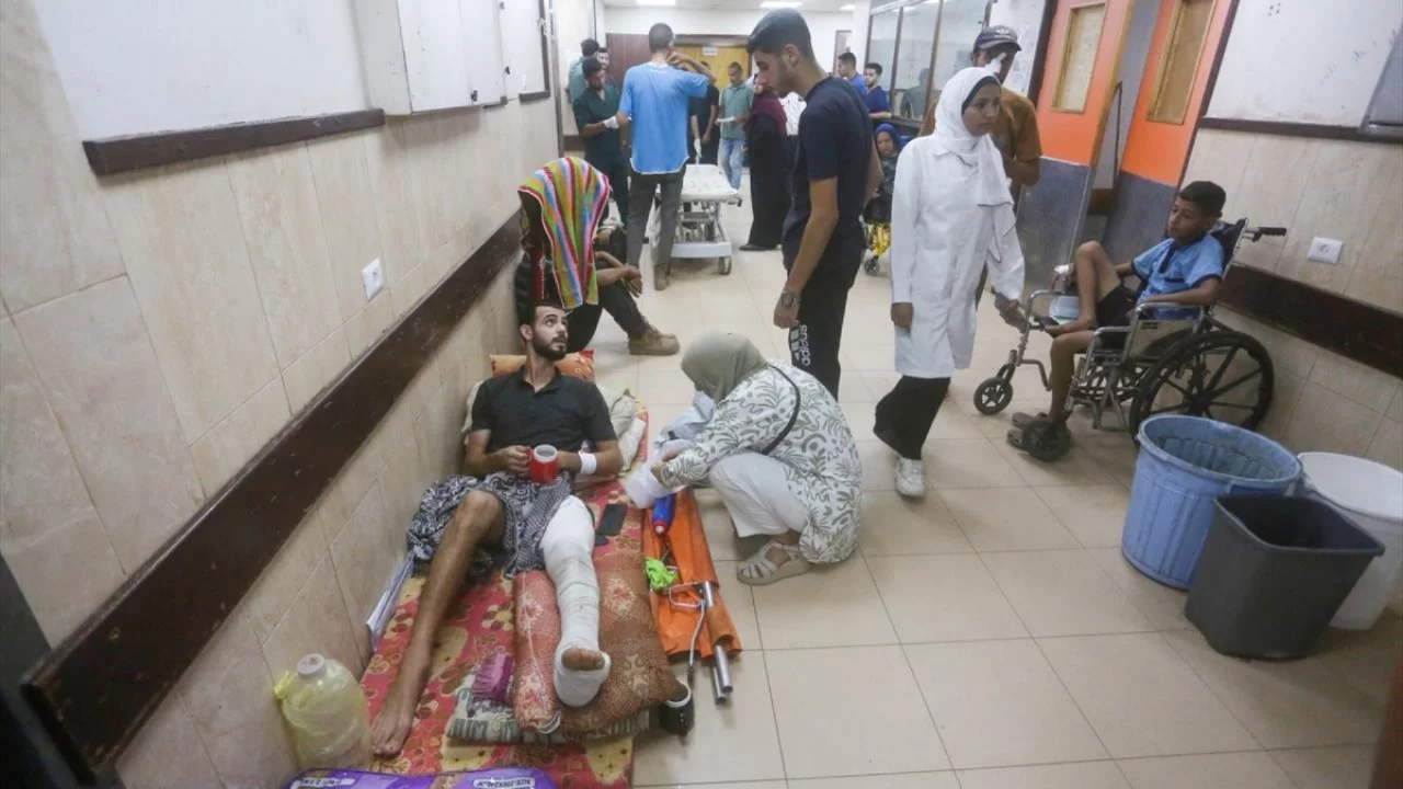 Gazze'de ekipman eksiği nedeniyle Aksa Şehitleri Hastanesi hizmet dışı kalmanın eşiğinde 