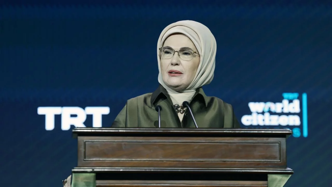Emine Erdoğan'dan TRT World Citizen Awards paylaşımı 