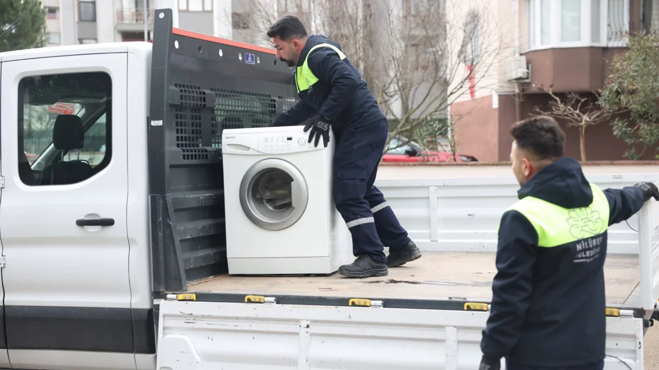 Nilüfer'de elektronik atıklar kontrollü şekilde toplanıyor  