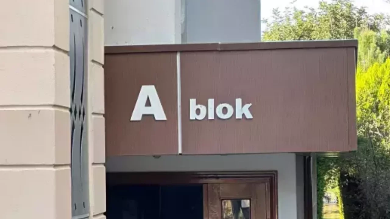 24 saatte 74 kilogram yağış! Su göğüs hizasına çıktı, vatandaşlar botla kurtarıldı