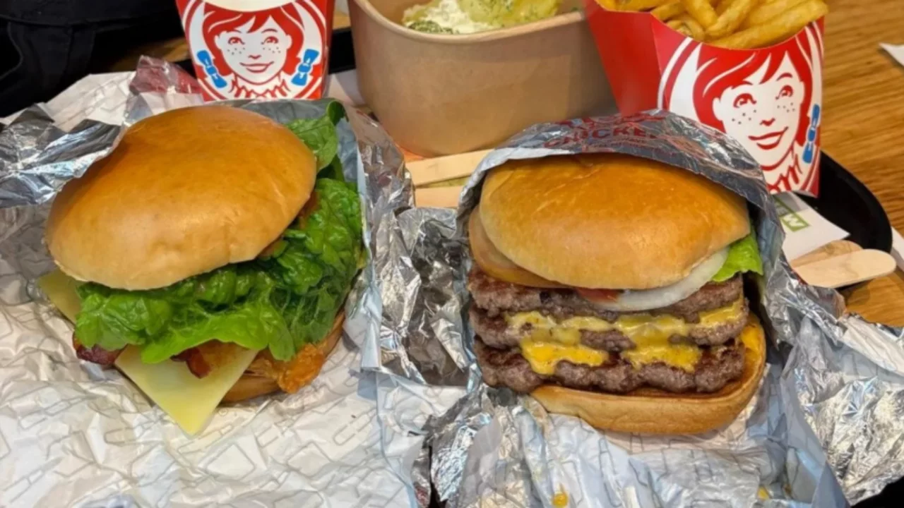 Fast food devi ABD'de 350 şubesini kapatacak!