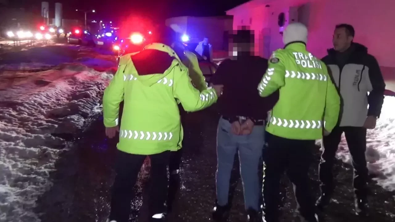 Trafikten menedilen aracıyla kaçan sürücü yakalandı