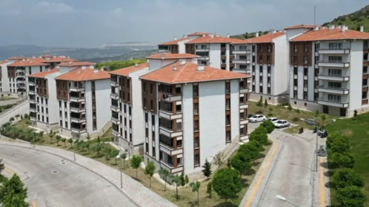 Bursa'da Konut Müjdesi: TOKİ 17 Bin 225 Hak Sahibini Belirliyor! İşte Bursa TOKİ Kura Tarihi