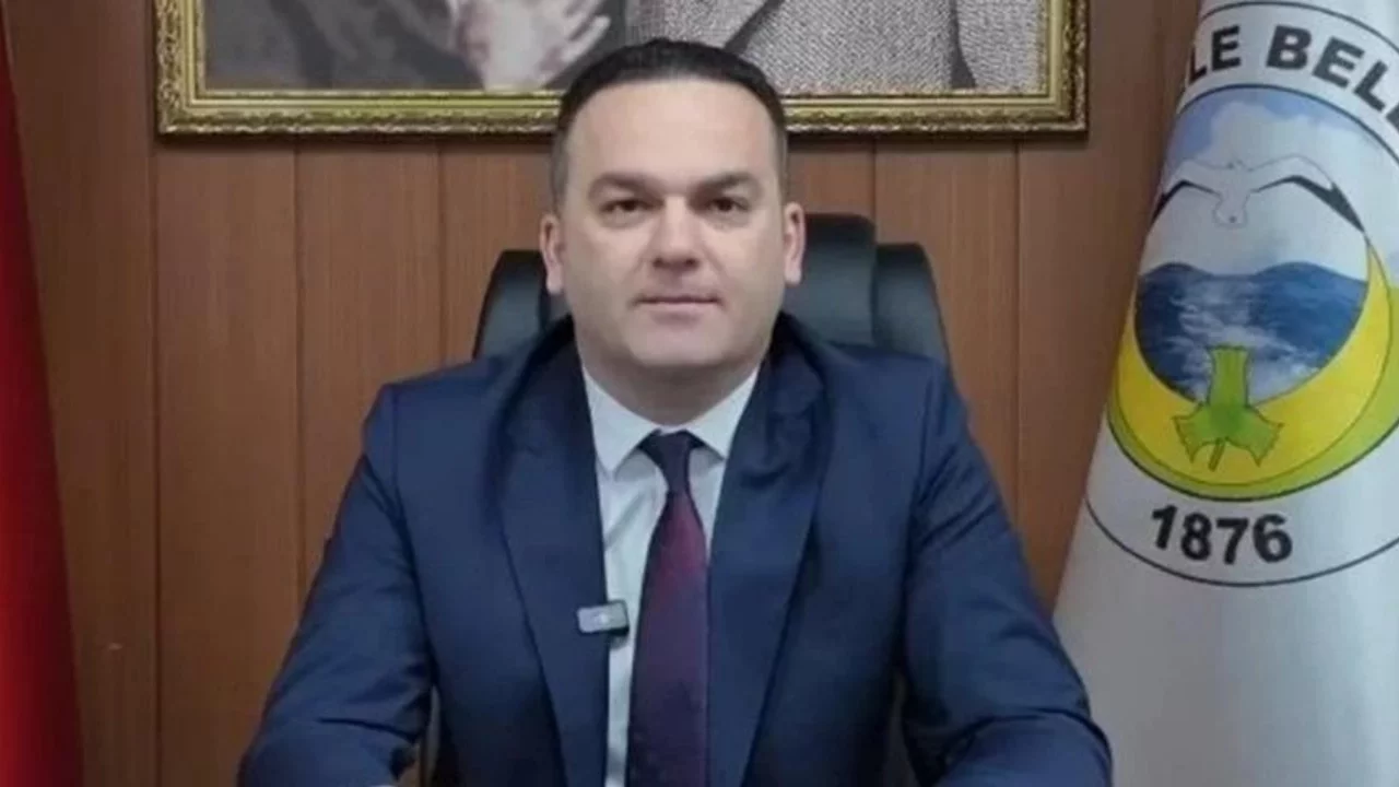 CHP'li belediye başkanı taciz iddiasıyla tutuklanmıştı! Seçim öncesi peş peşe istifalar...