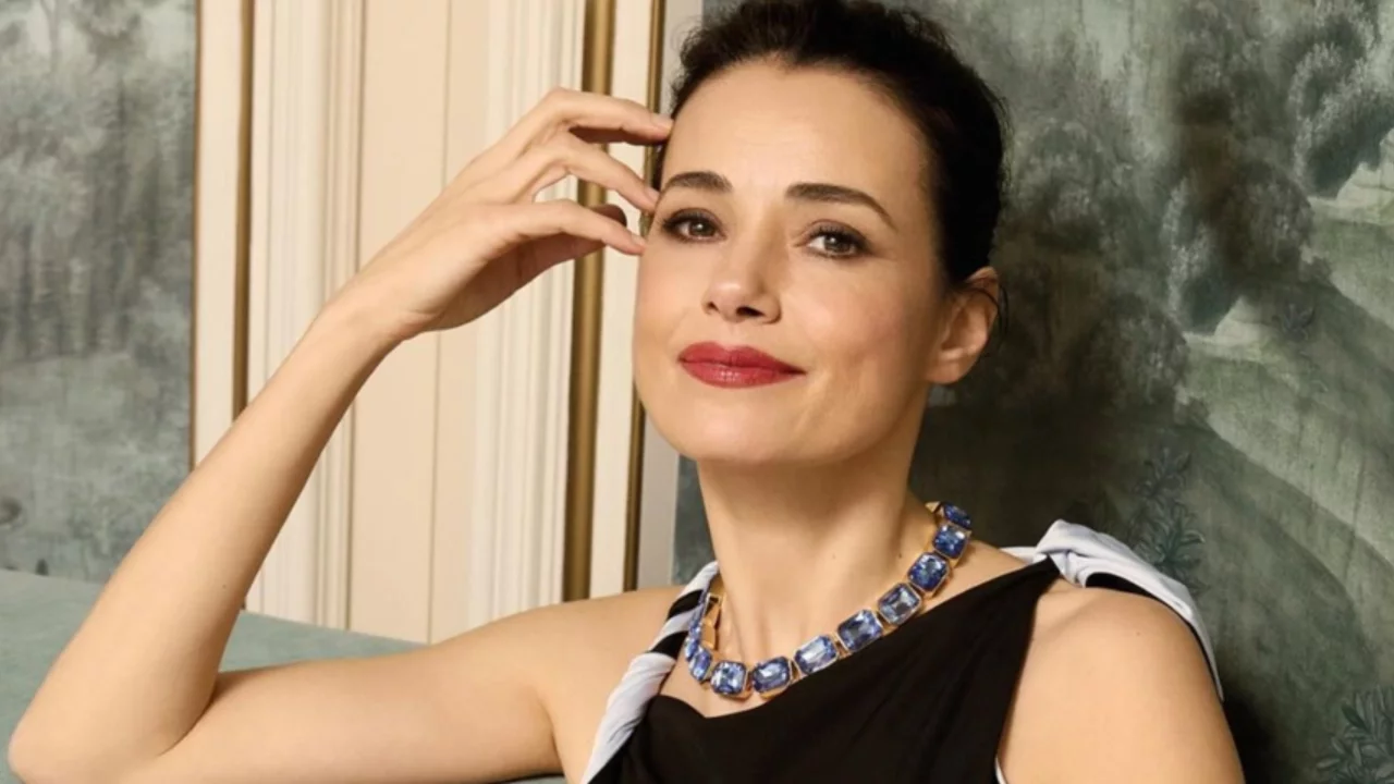 Özgü Namal'ın Berlin'e damga vurdu: Türkiye sorusuna yanıtı X'i salladı! "Helal olsun!" 