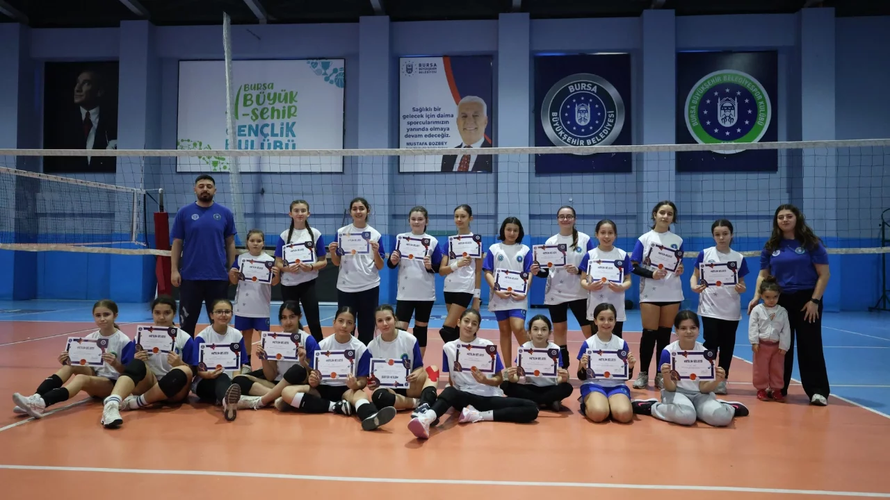 Kış Spor Okulları'nda eğlence ve spor bir arada