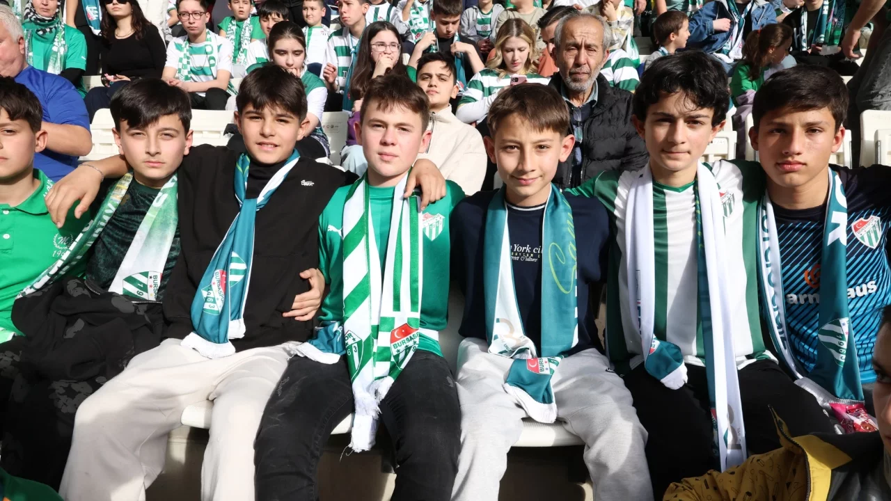 Bursaspor sevgisi Osmangazi'de büyüyor