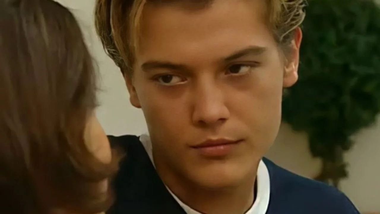 Arda Kural &acirc;şık oldu